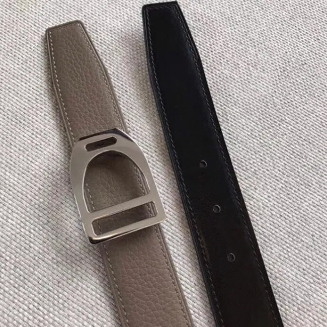 Knockoff Hermes Etrier buckle belt in taupe shade — image 4