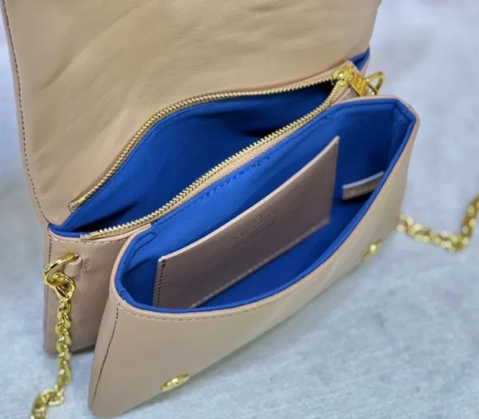 Louis Vuitton Coussin Pochette In Camel — image 7