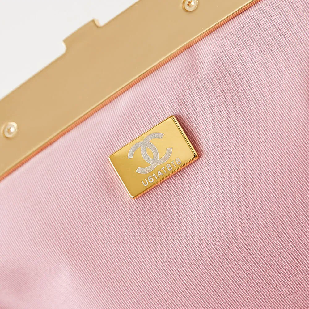 Chanel Clutch(high-end grade) — image 4