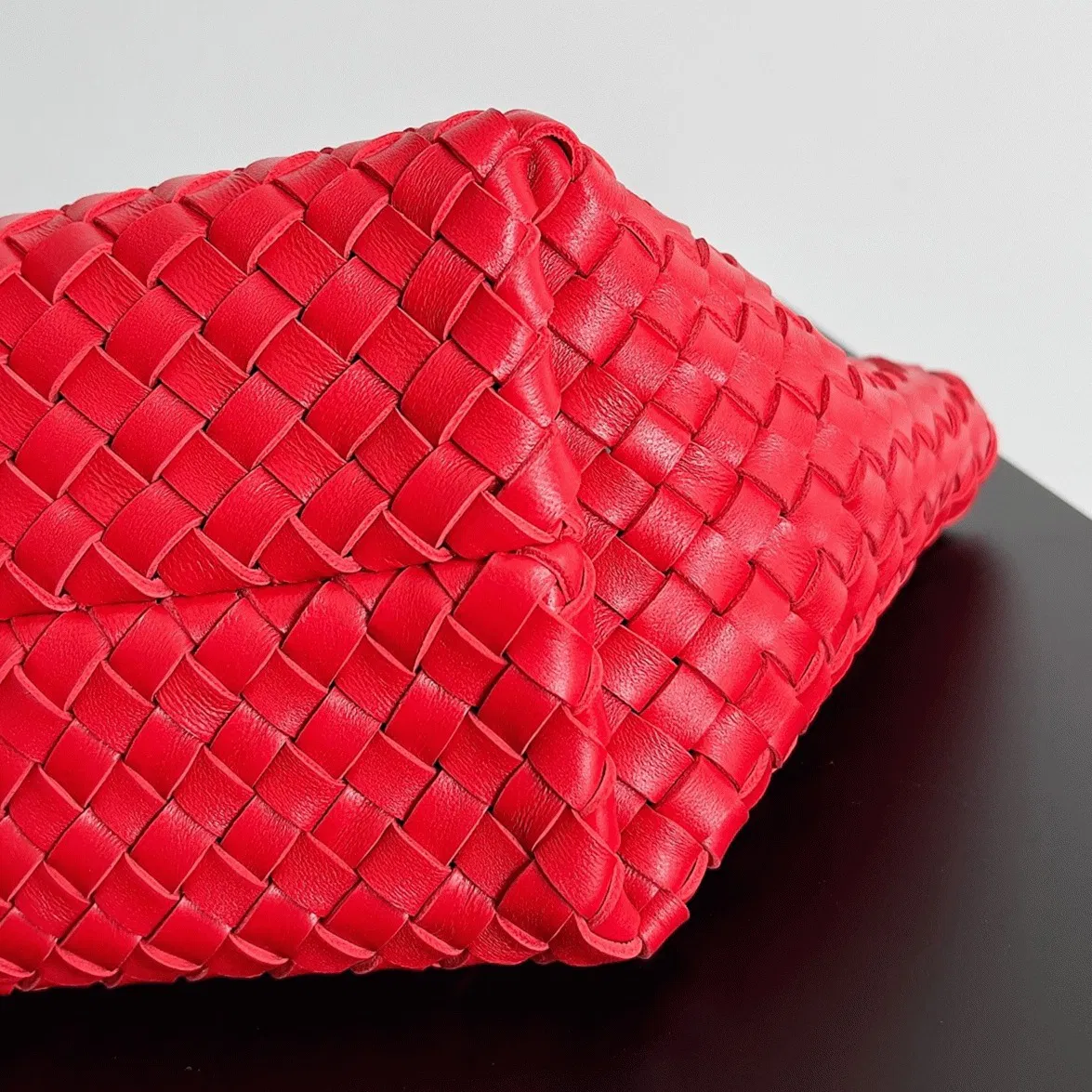 Top Quality Bottega Veneta Cabat Mini Bag In Red Intrecciato Lambskin — image 3