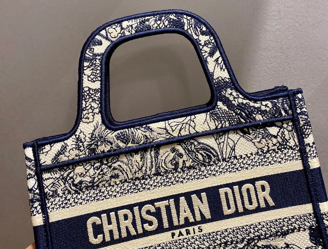DIOR BOOK TOTE — image 6