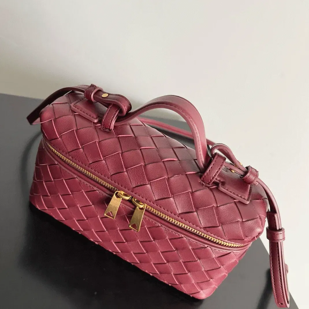 Bottega Veneta Bang Bang Vanity Case Cherry — image 4