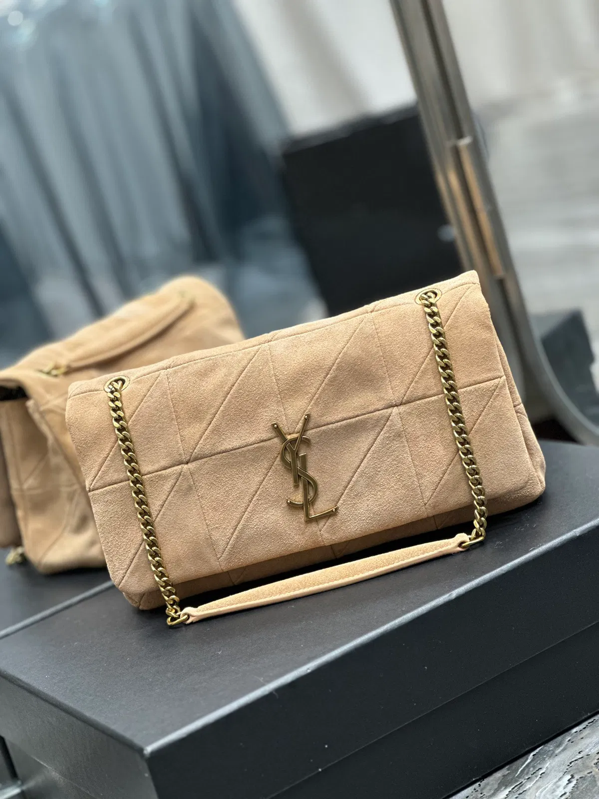 JAMIE MEDIUM CHAIN BAG “CARRÉ RIVE GAUCHE” IN LAMBSKIN AND SUEDE — image 2