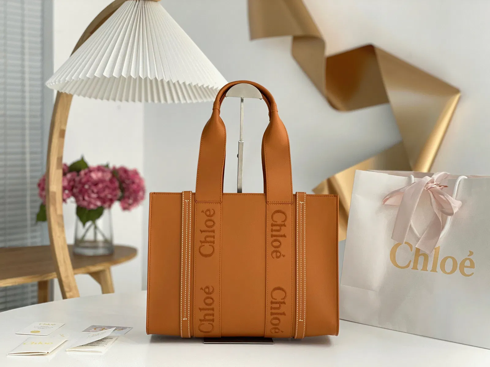 Top Quality Chloe Woody Medium Tote Bag In Brown Calfskin — image 4