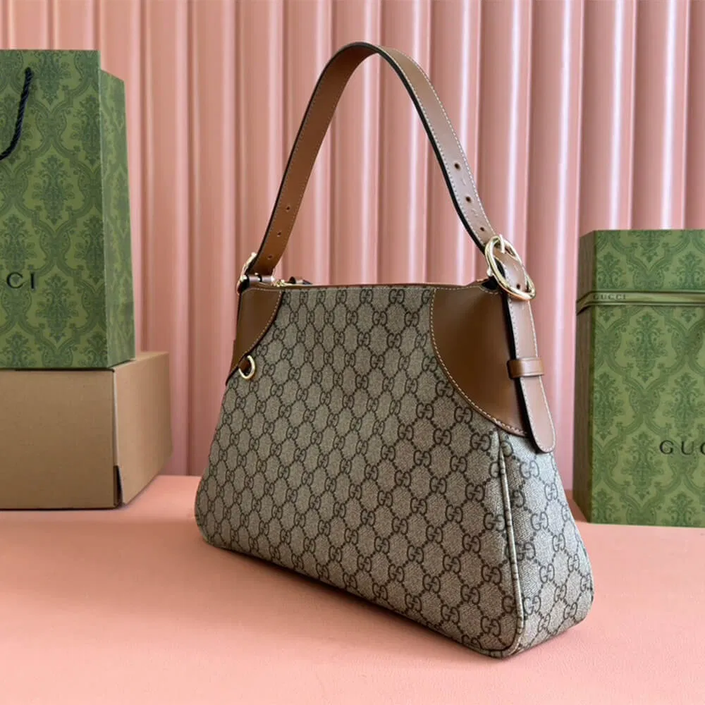 GG Emblem medium shoulder bag — image 4
