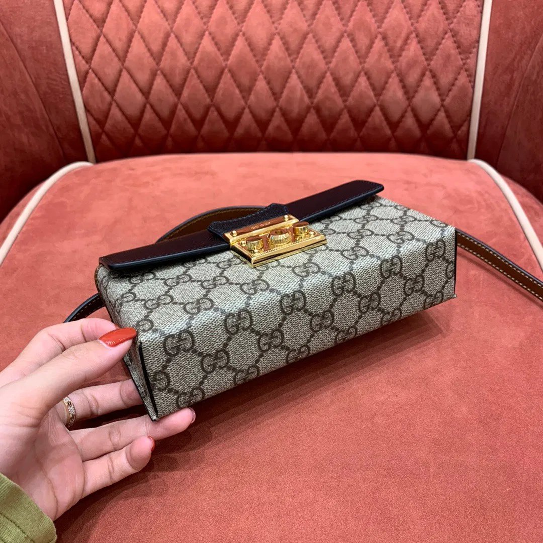 Gucc1 padlock bag — image 4