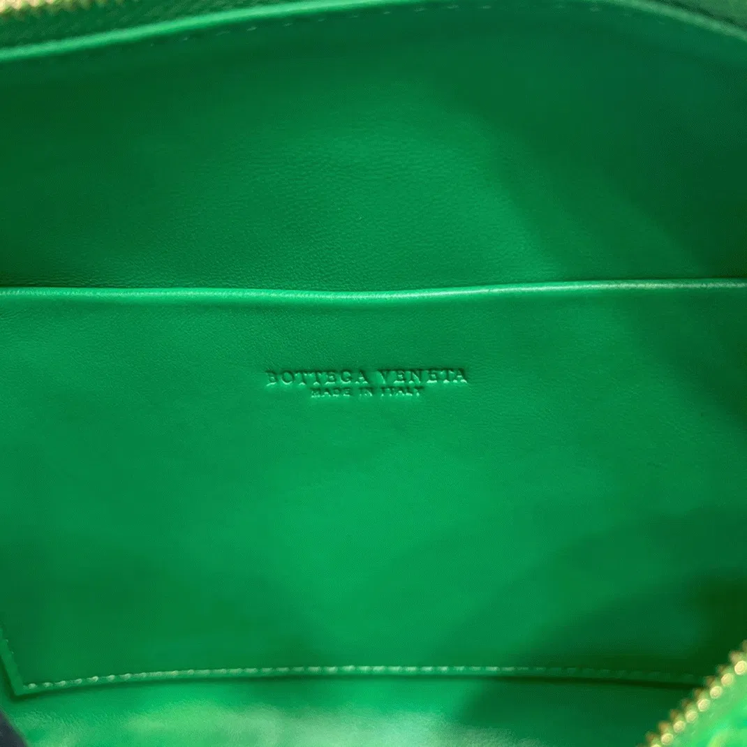 Bottega Veneta Loop Small Bag Green — image 10