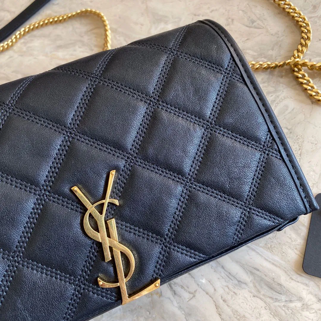 BECKY DOUBLE-ZIP POUCH IN QUILTED MATTE LEATHER — image 4