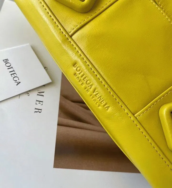 Top Quality Bottega Veneta Arco Small Bag In Yellow Intrecciato Leather — image 2
