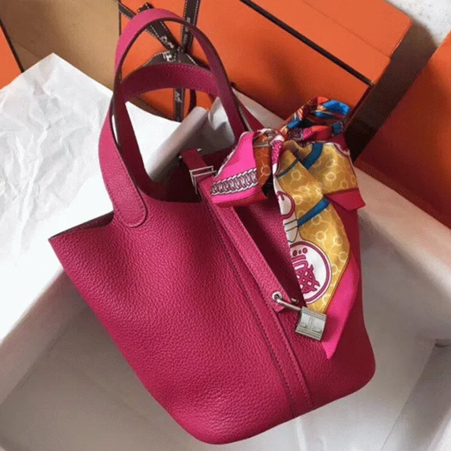 Peach knockoff Hermes Picotin Lock 18cm handbag
