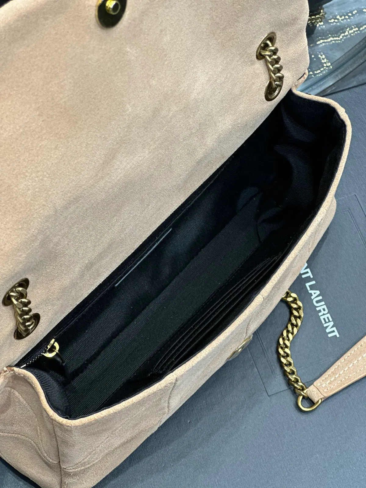 JAMIE MEDIUM CHAIN BAG “CARRÉ RIVE GAUCHE” IN LAMBSKIN AND SUEDE — image 3