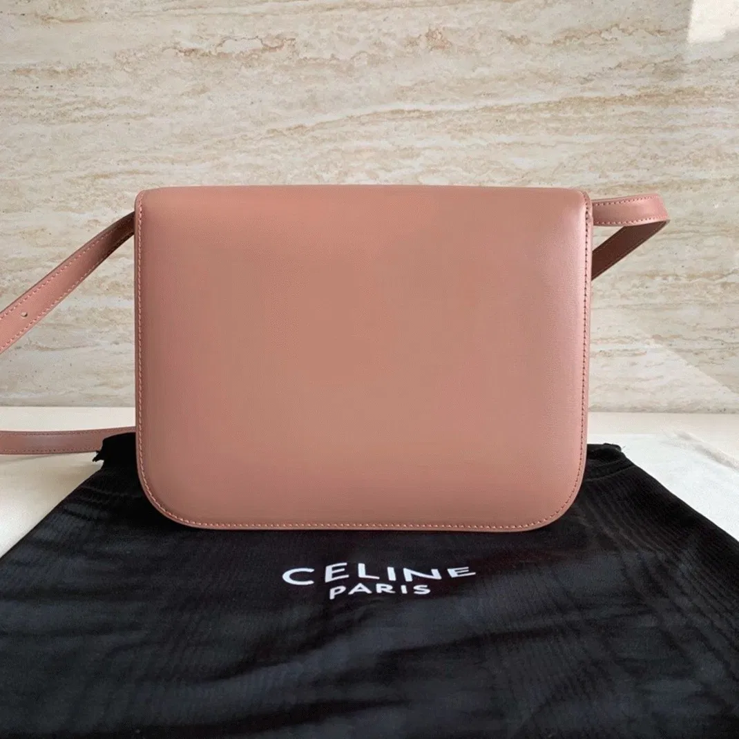 Top Quality Celine Classic Box Medium Bag In Antique Rose — image 10