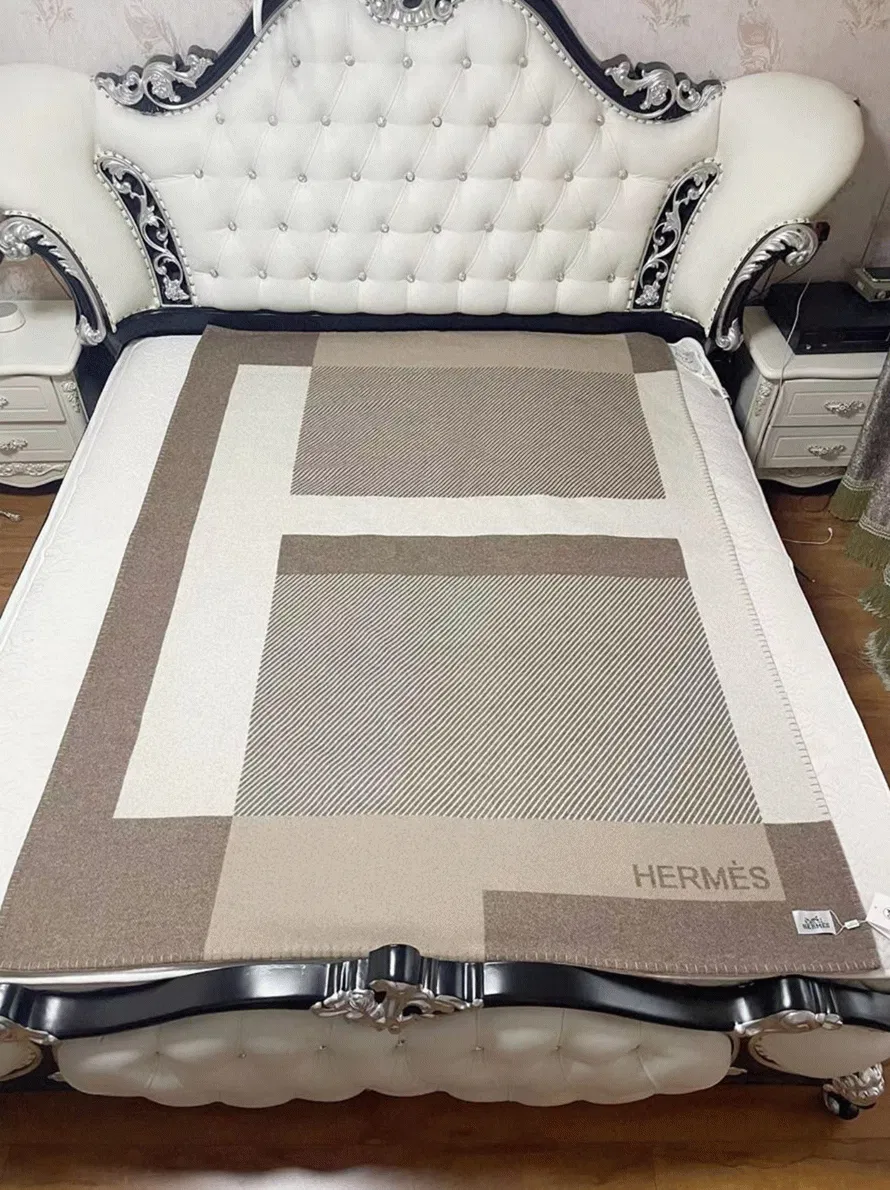 Best Hermes H Riviera blanket in beige wool and cashmere — image 10