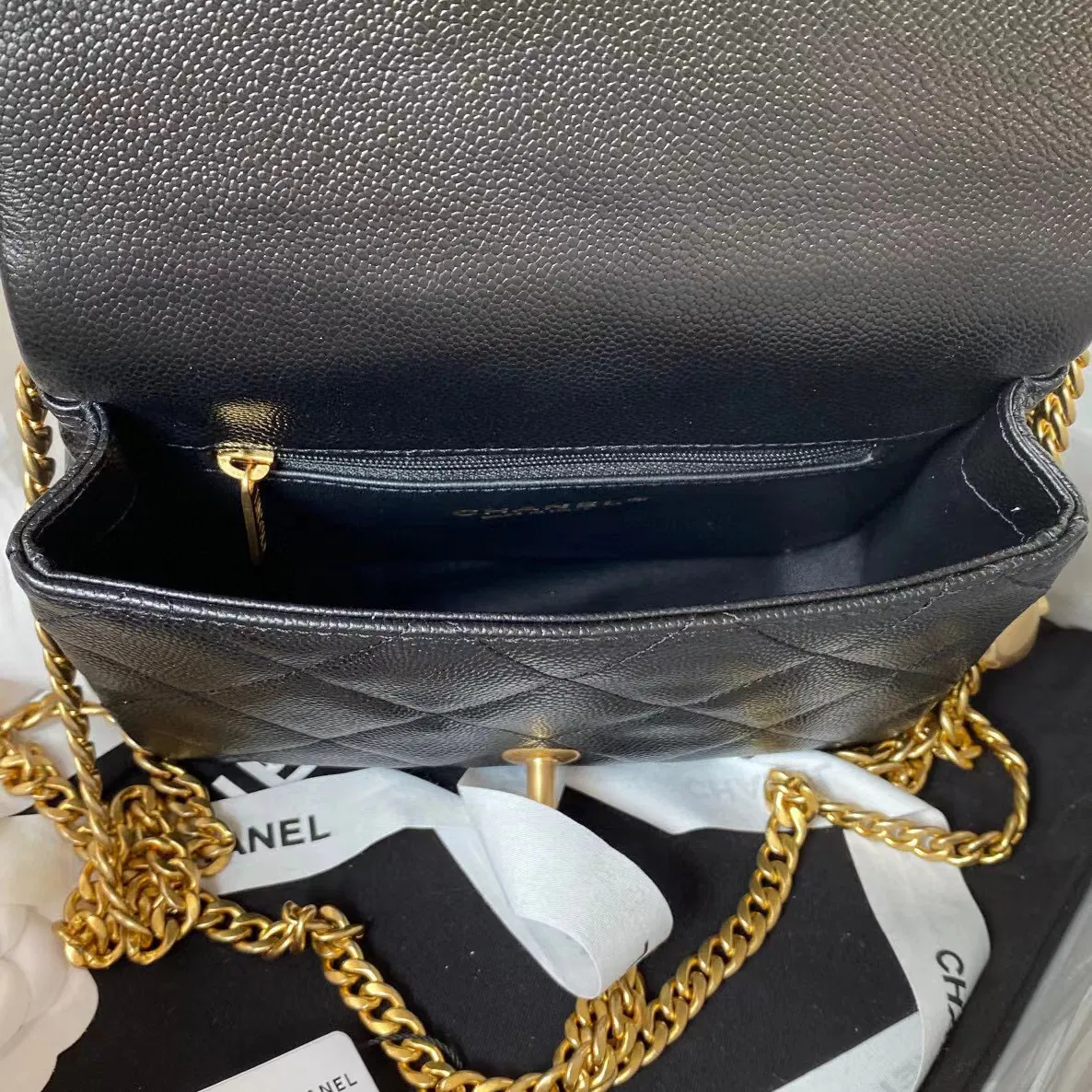 Chanel golden ball in medium — image 7
