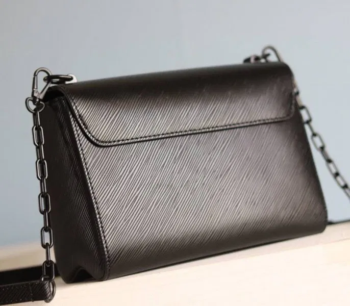 Louis Vuitton Epi Leather Twist MM Bag With Black Vibrant Pink Twist Lock — image 5
