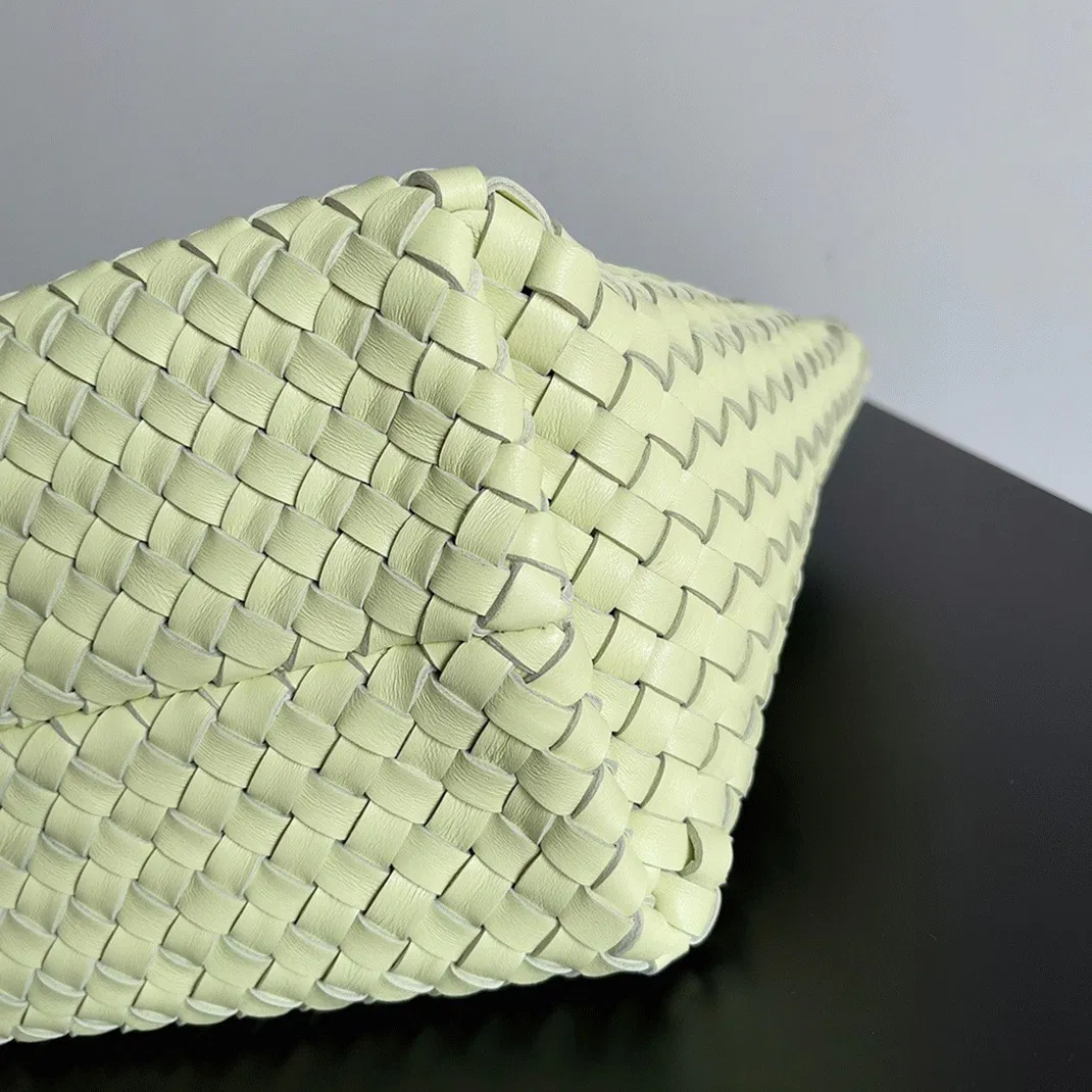 Top Quality Knockoff Bottega Veneta Cabat Medium Bag In Lemon Intrecciato Lambskin — image 7