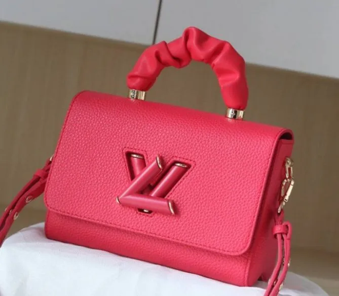 Louis Vuitton Taurillon Leather Twist MM Scrunchie Handle In Pondichery Pink — image 7