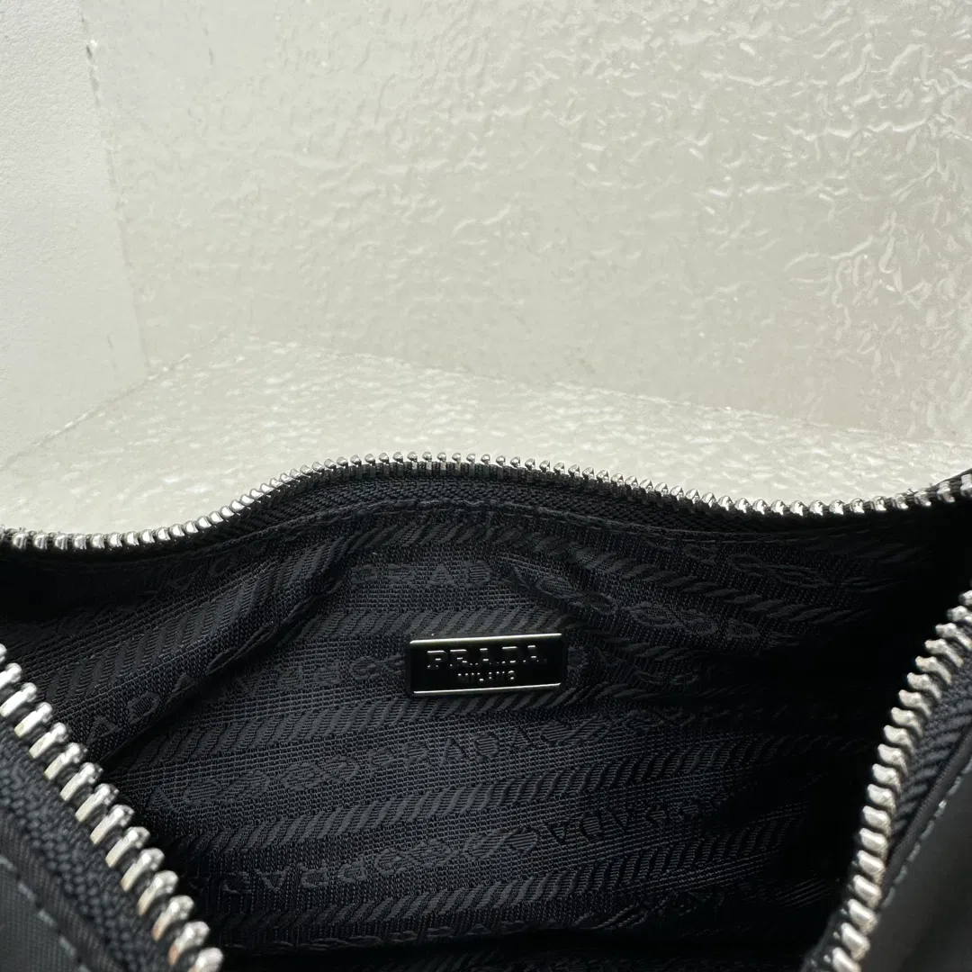 Prad𝚊 nylon Hobo — image 6