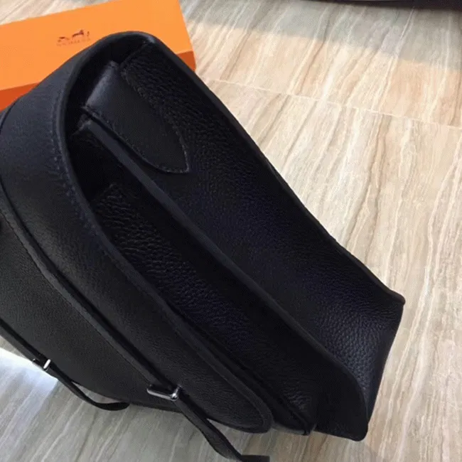 Black Designer Hermes Steve Messenger Bag — image 4
