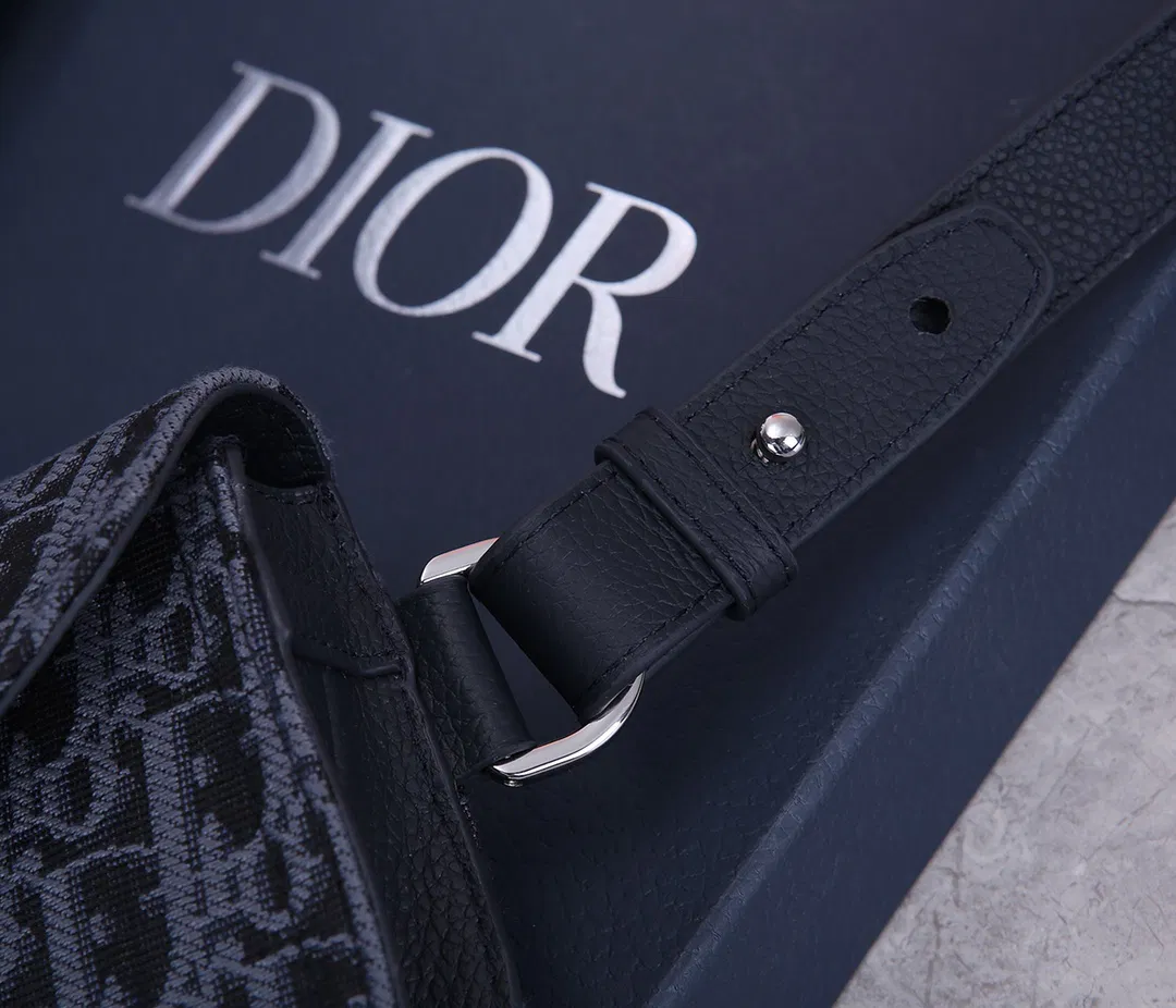 Dior Saddle Man’s Bag — image 6