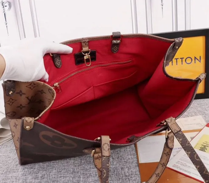 Louis Vuitton Giant Canvas Onthego GM Tote — image 5