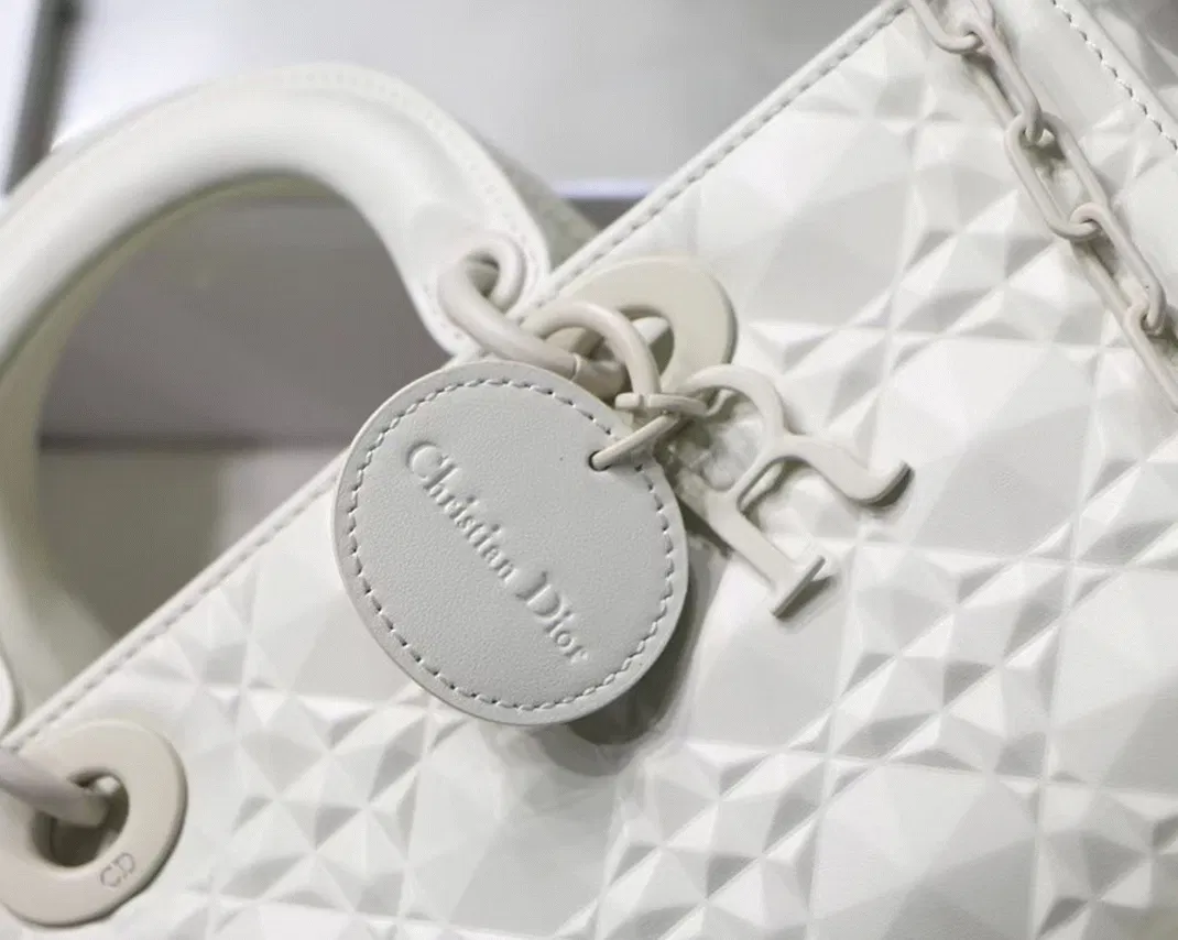 Dior Lady D-Joy Medium Bag Knockoff in White Calfskin with Diamond Motif — image 2