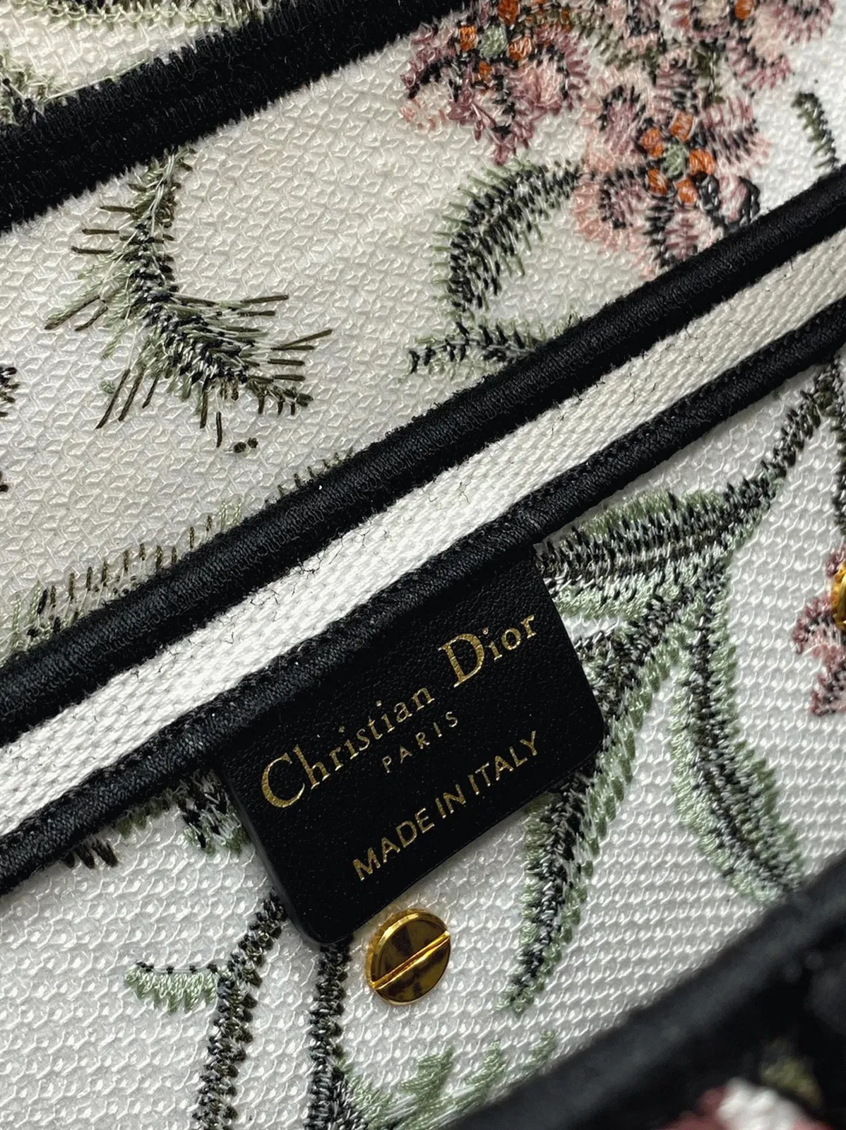 Dior Saddle Bag in White Multicolor Dior Petites Fleurs Embroidery — image 8