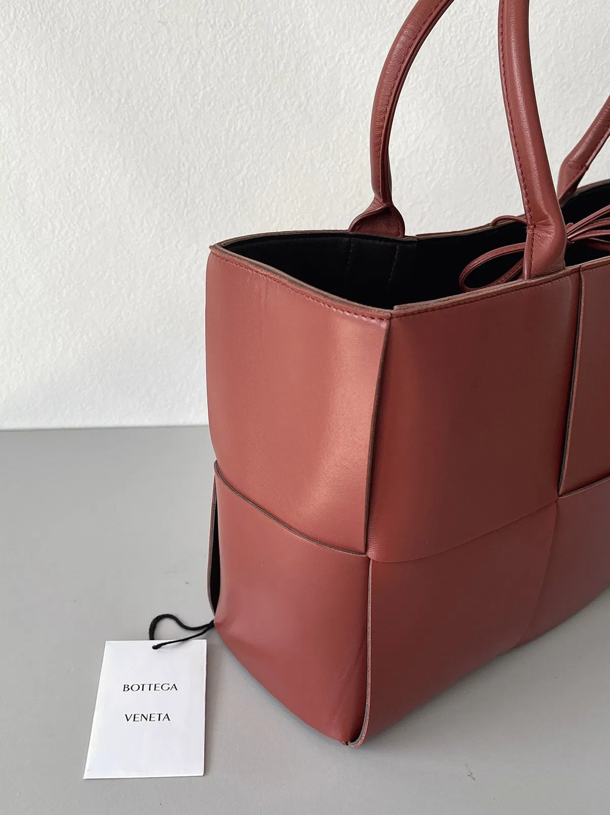 Bottega Veneta Arco Medium Tote Maple — image 7