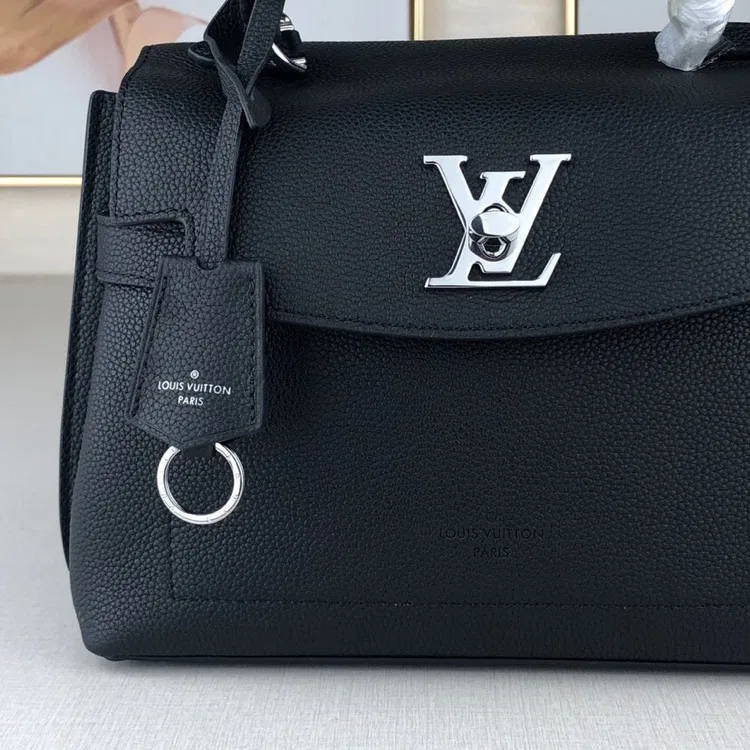 Louis Vuitton Lockme Ever BB — image 7