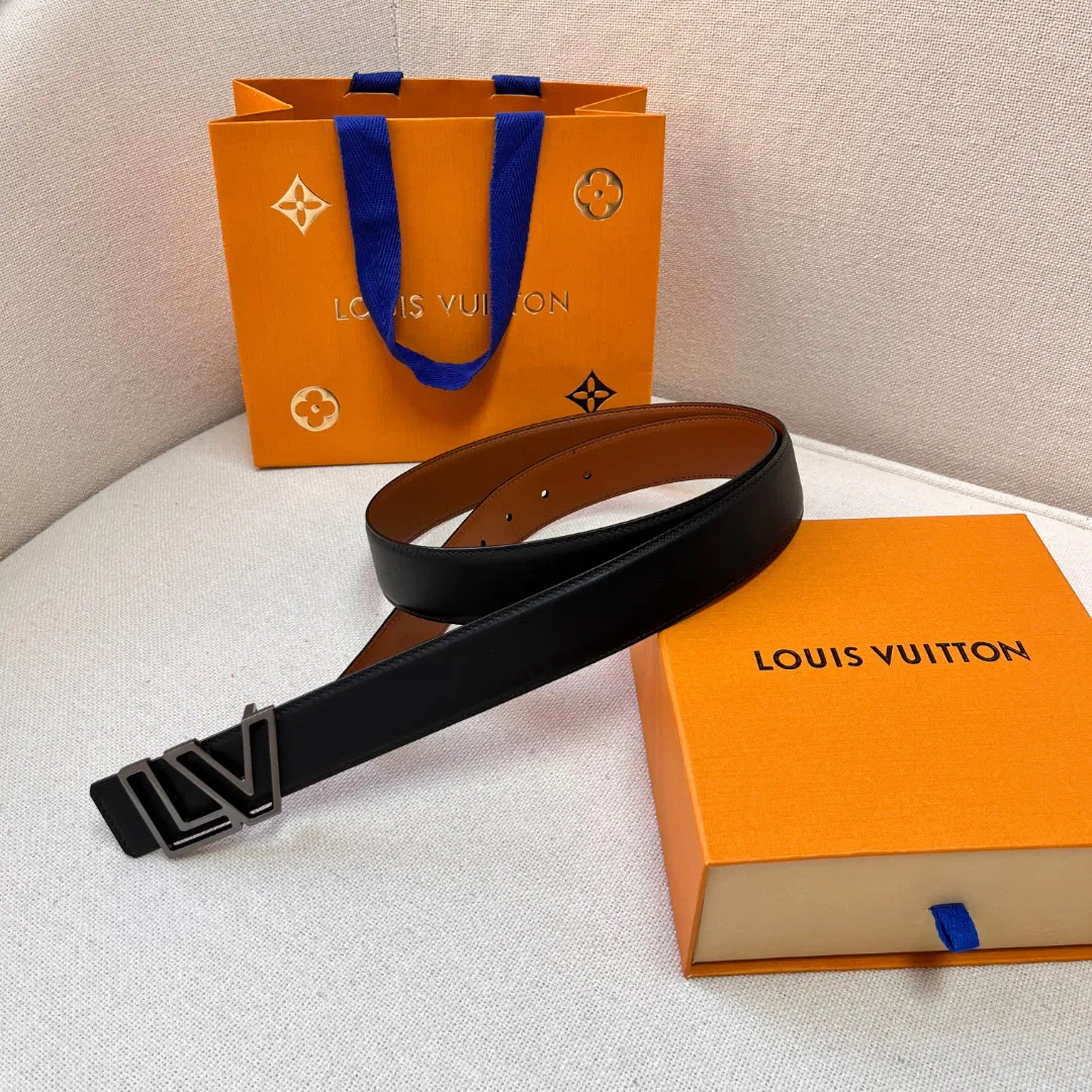 LV initiales — image 8
