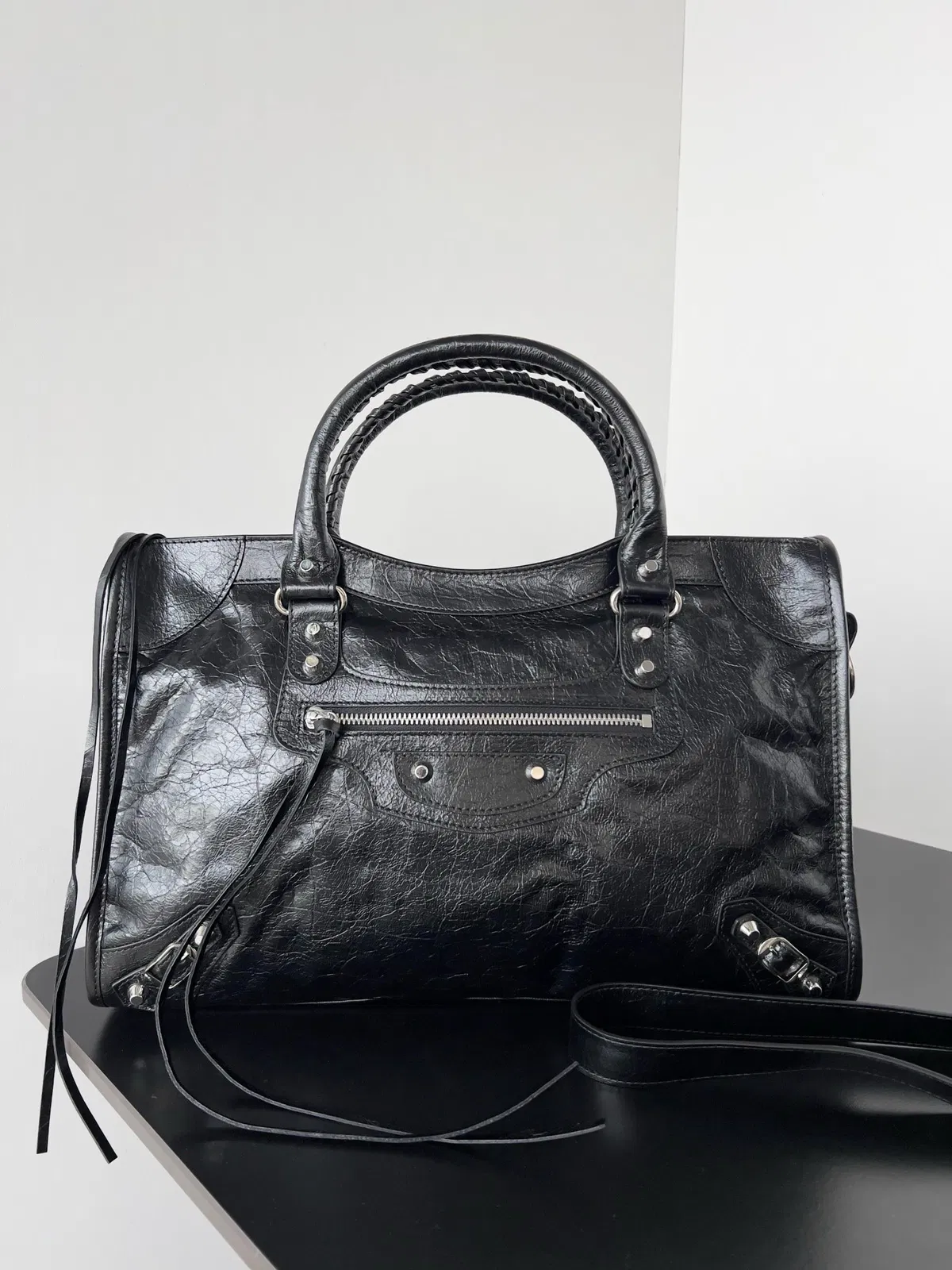 Knockoff Balenciaga Le City Medium Bag Black Arena Lambskin — image 6