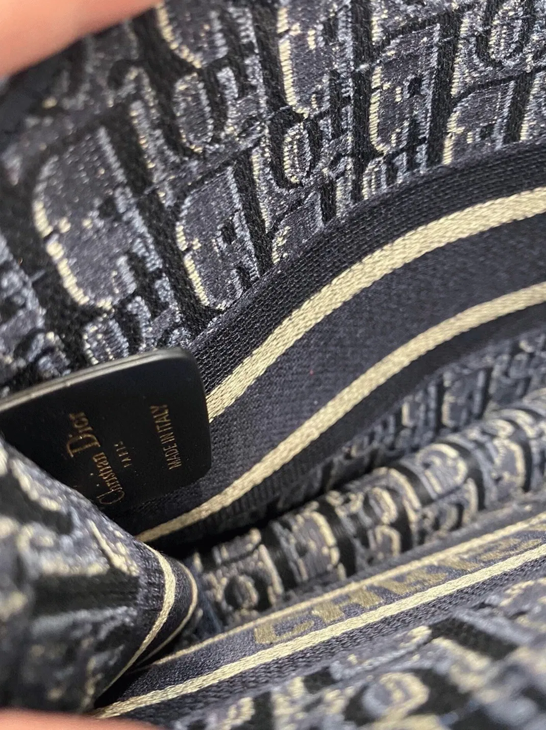 Dior Mini Book Tote Bag Imitation in Blue Velvet Oblique Embroidered — image 7