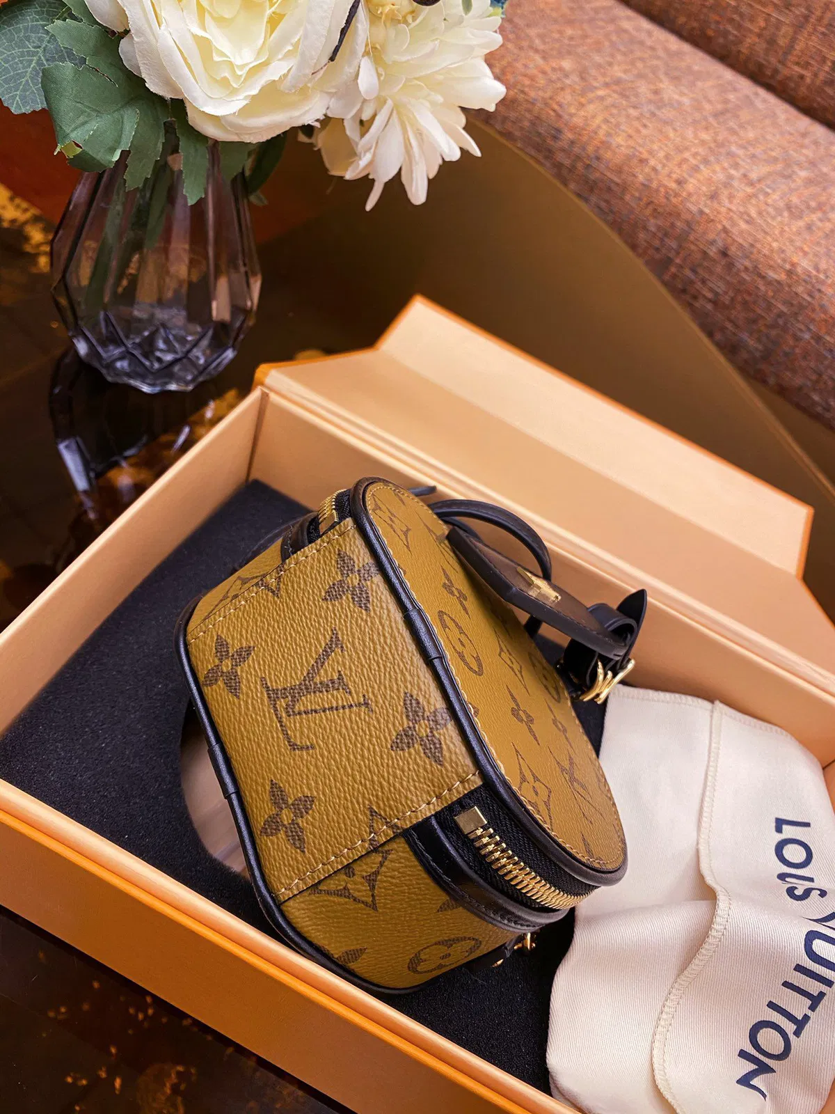 LV Mini Petite Boite Chapeau — image 6