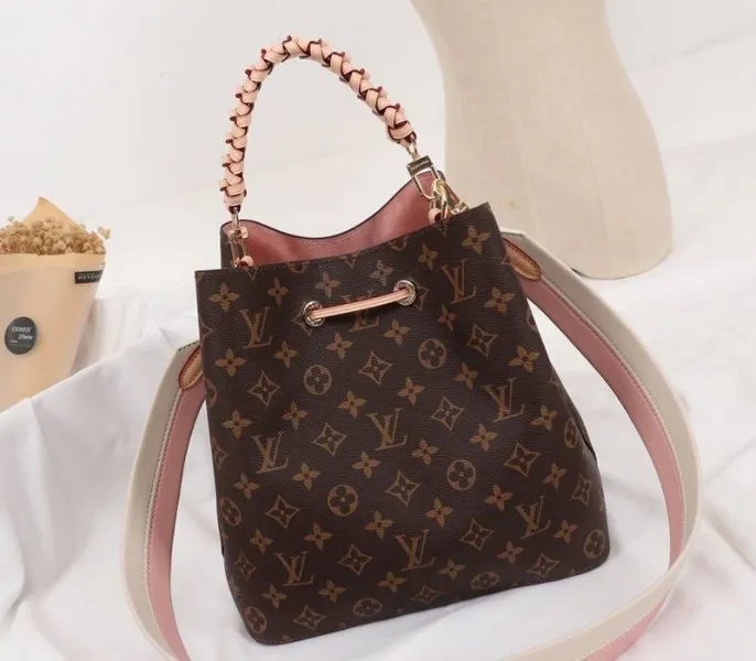 Louis Vuitton Monogram Canvas NeoNoe MM Bag — image 3