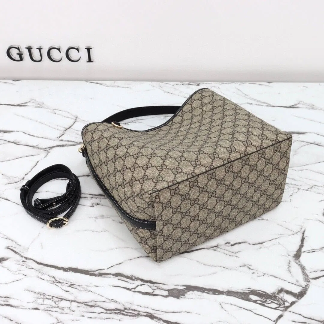 GG Emblem small shoulder bag — image 3