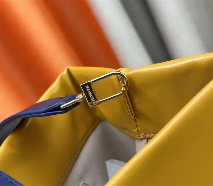 Louis Vuitton Other Leathers Shopper MM Tote In Safran — image 9