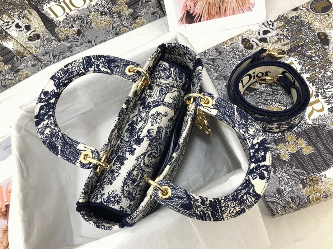 Dior Lady D-Lite Medium Bag Knockoff in Blue Toile de Jouy Embroidery — image 2