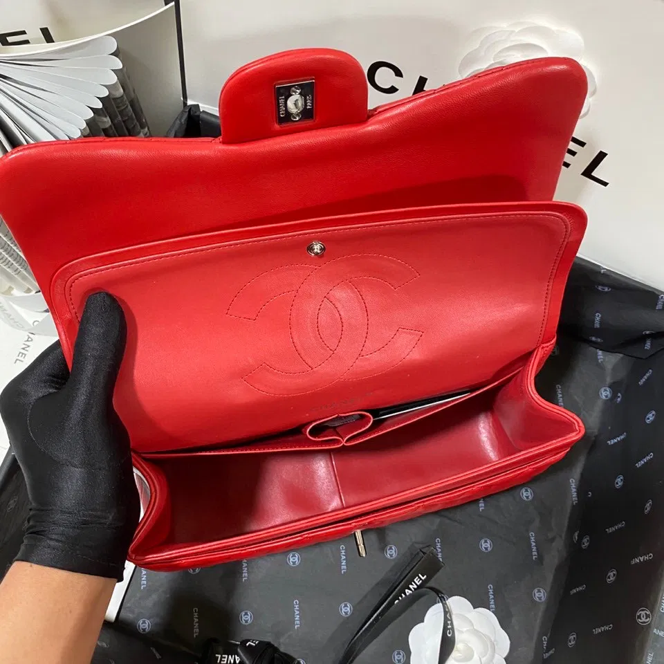 Chanel Flap Bag Large — image 9