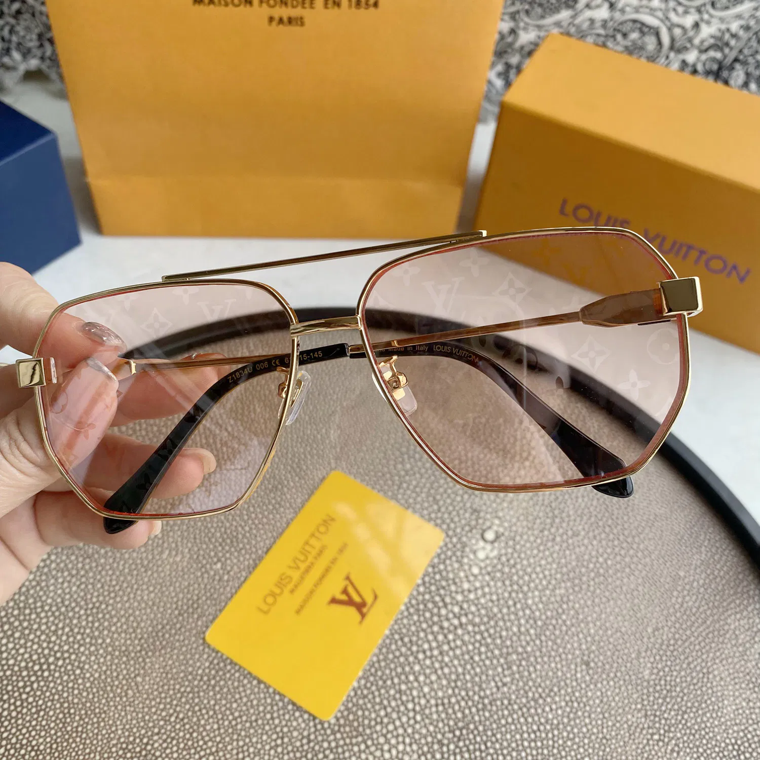 LV SUNGLASSES — image 7