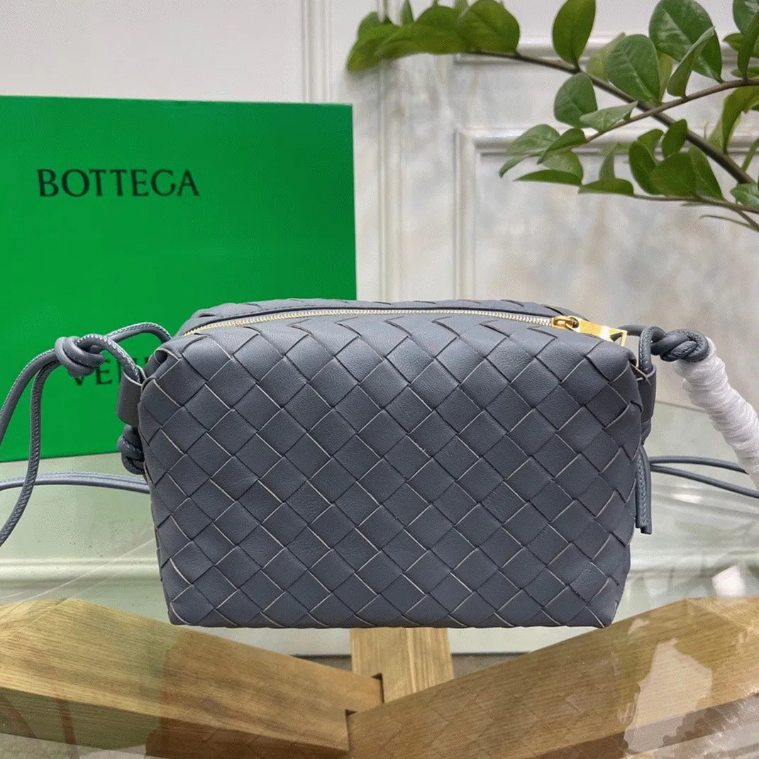Bottega Veneta Loop Small Bag Grey — image 8