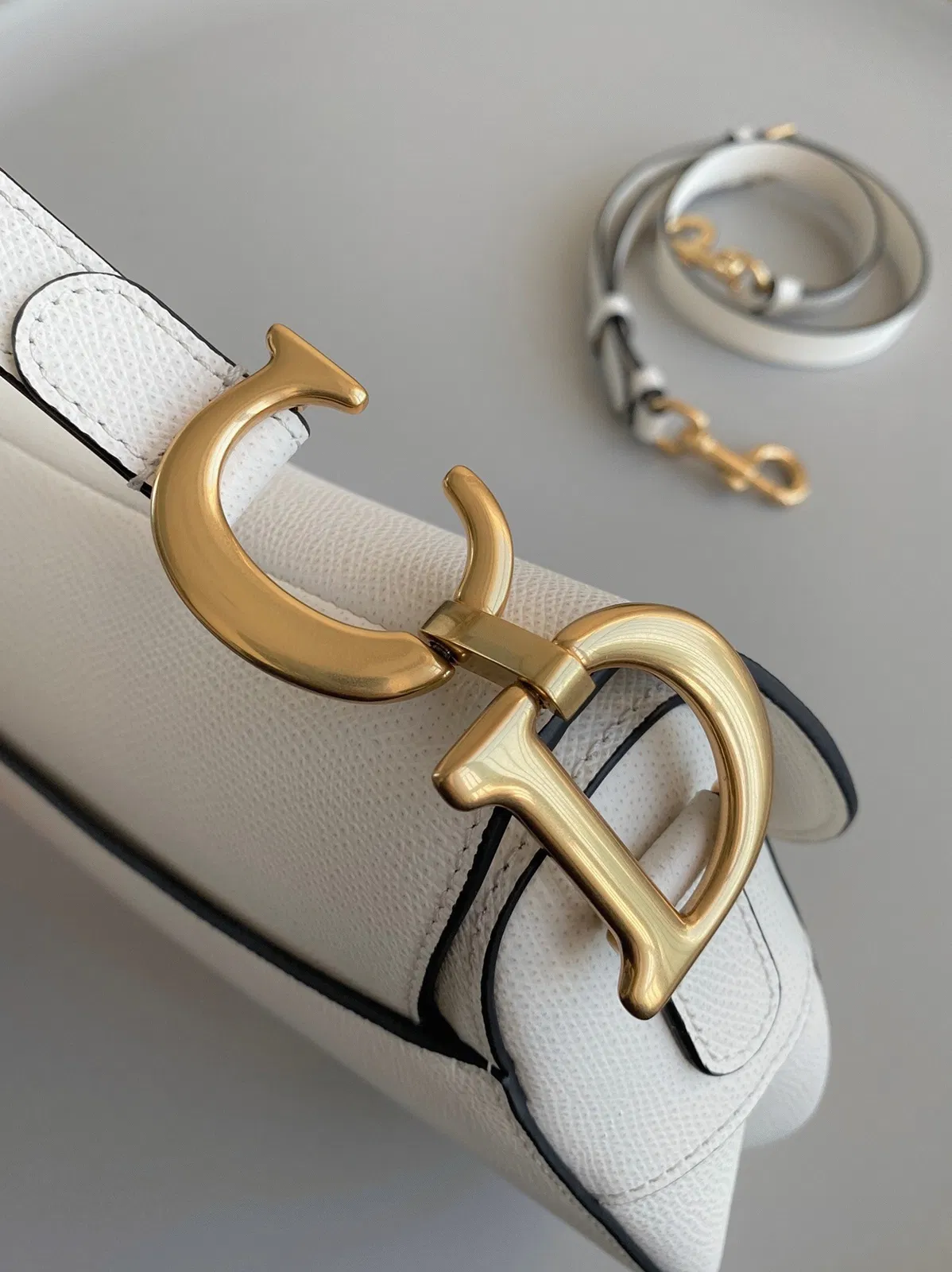 Dior Saddle Bag with Strap in White Grained Calfskin — image 7