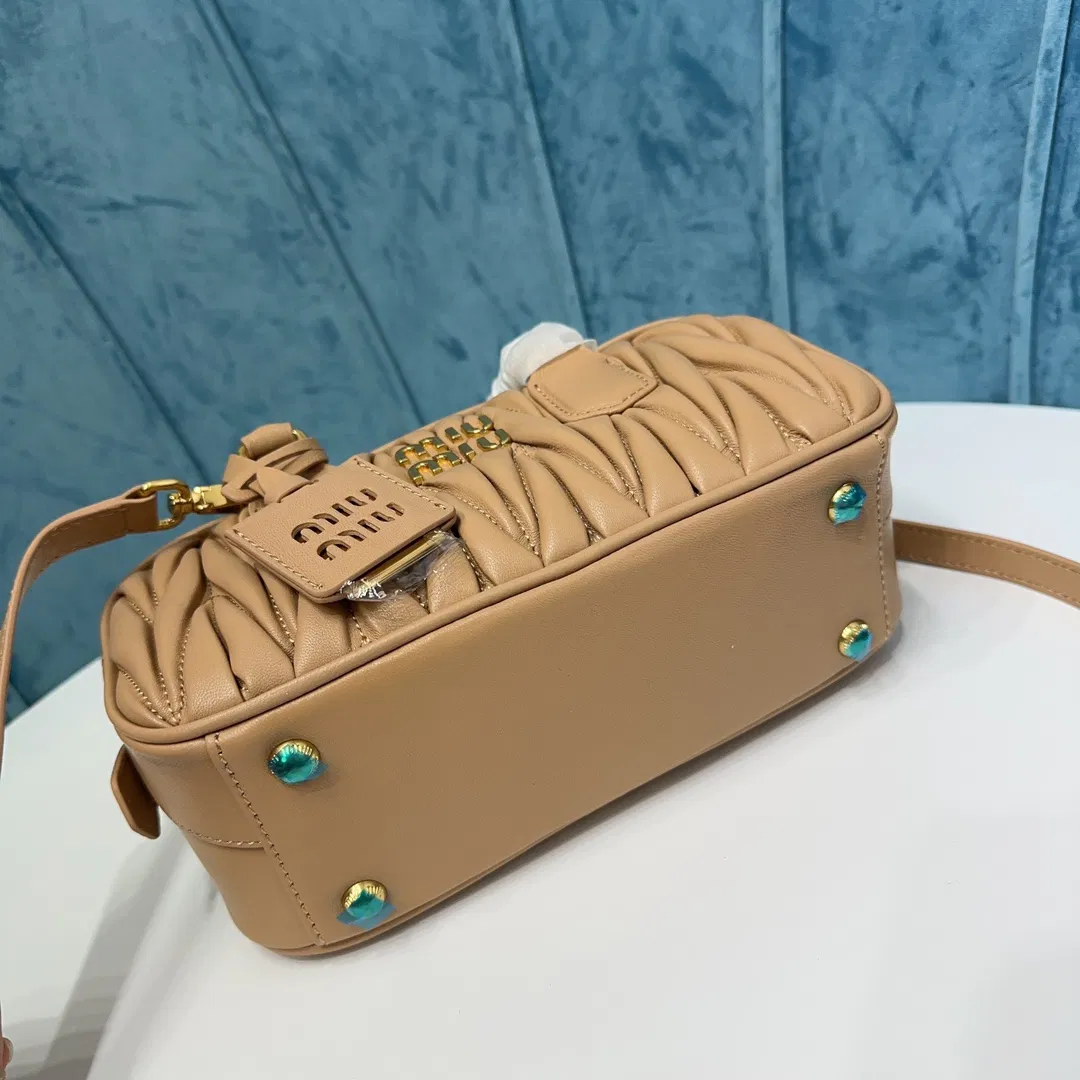 Matelassé Soft bag — image 6