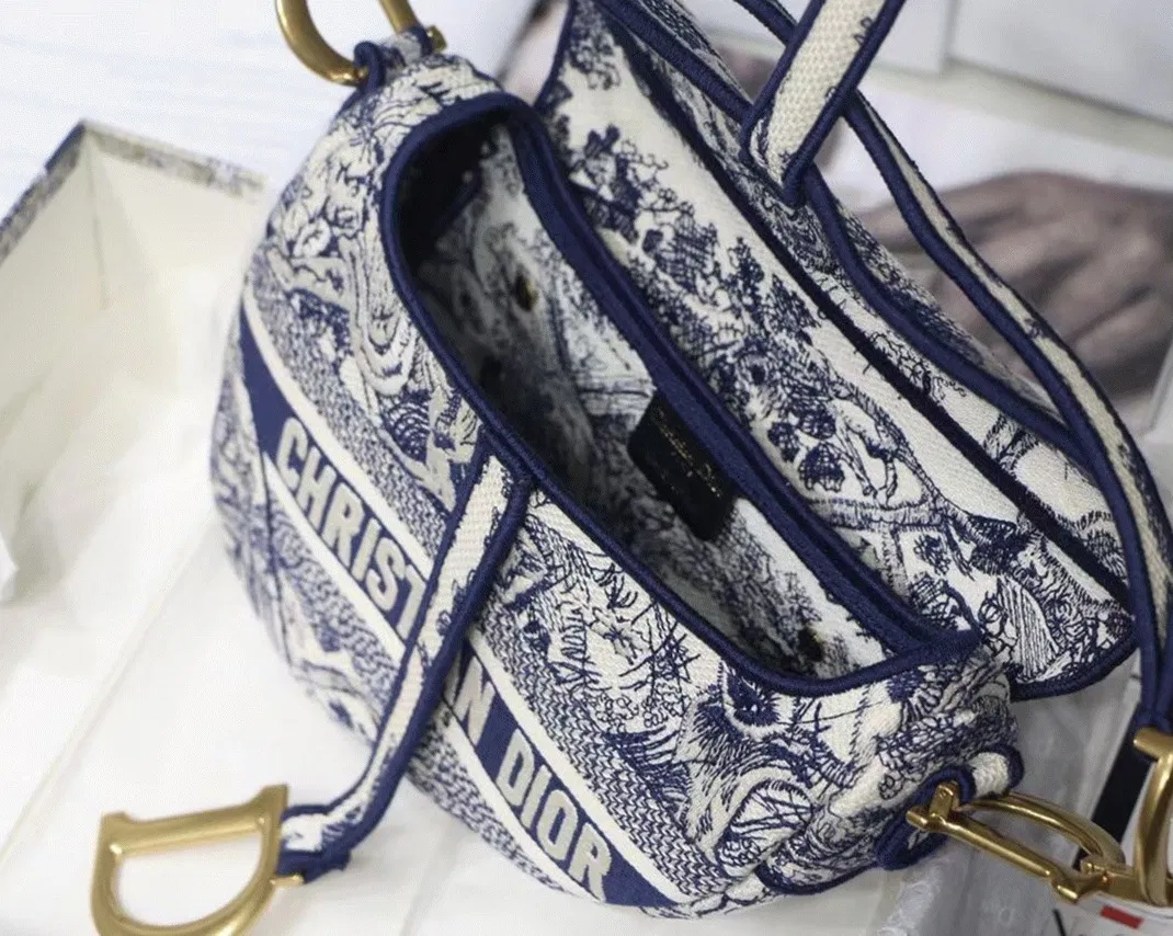 Dior Saddle Bag in Blue Toile de Jouy Embroidery — image 6