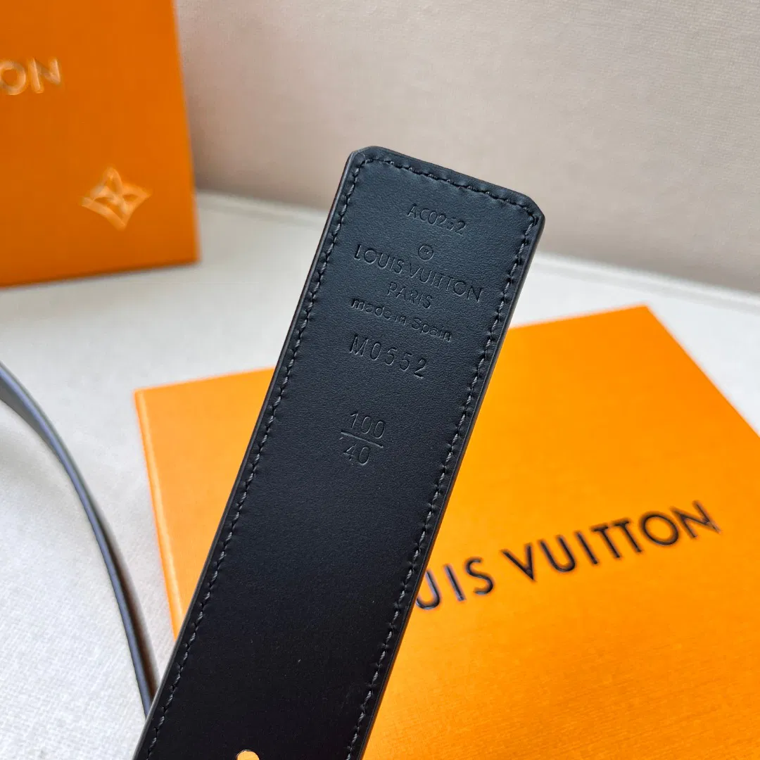 LV initiales — image 4