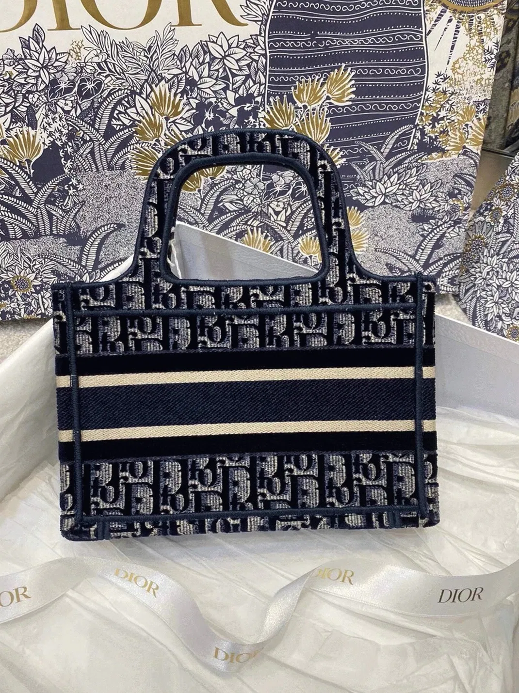 Dior Mini Book Tote Bag Imitation in Blue Velvet Oblique Embroidered — image 3