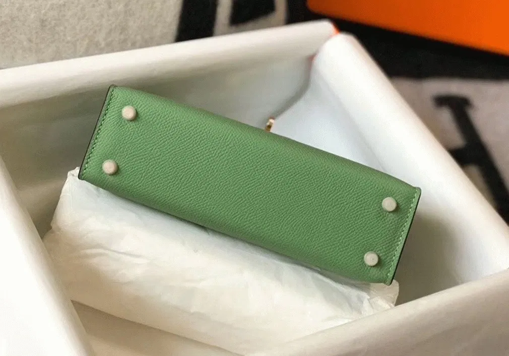 Hermes Kelly Mini II Bag in Vert Criquet — image 4