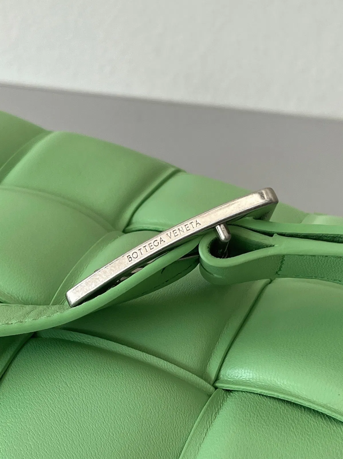 Top Quality Bottega Veneta Padded Cassette Bag In Acid Green — image 3