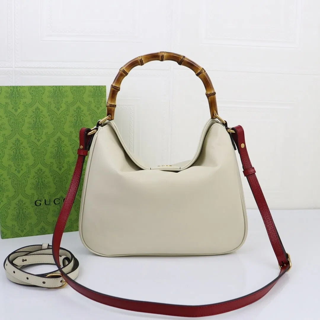 Gucci Diana Medium Shoulder Bag — image 3