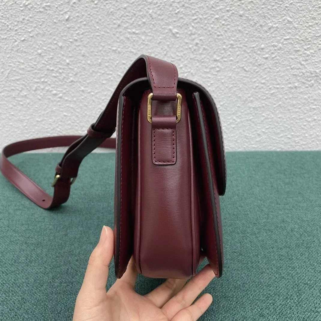 Top Quality Celine Triomphe Medium Bag In Bordeaux — image 9