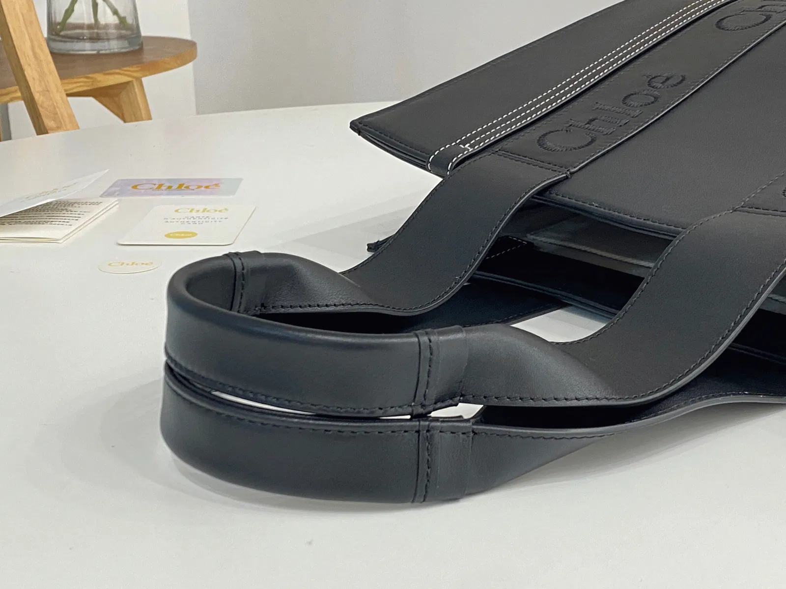 Top Quality Imitation Chloe Woody Medium Tote Bag In Black Calfskin — image 3